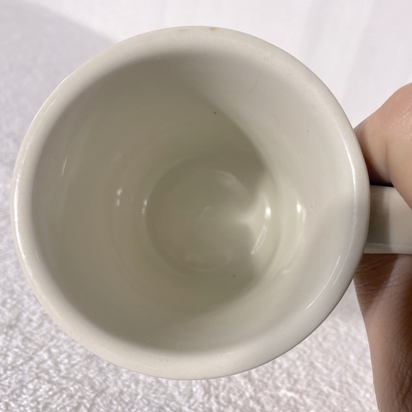 Vintage Little America Cream Ceramic Pedestal Mug W Penguin - Picture 7 of 9